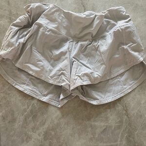 white lululemon size 4 2.5 inch shorts